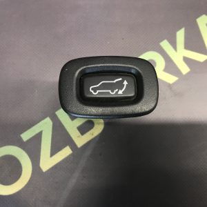 Кнопка багажника Mitsubishi Outlander 3 (12-21)
