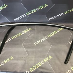 Ущільнювач переднього лівого скла FORD Mondeo MK4 07-14