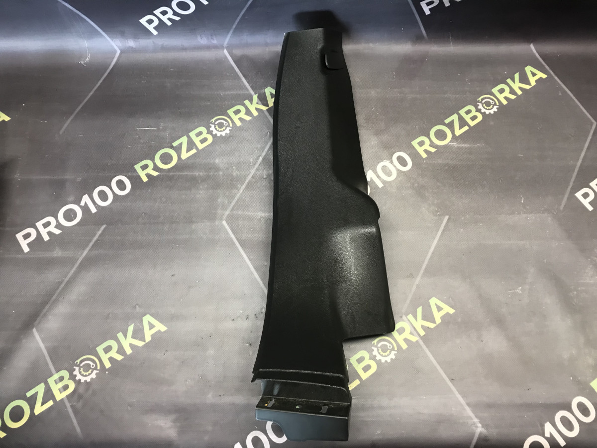 Обшивки задньої правої стійки FORD Mondeo MK5 14-22