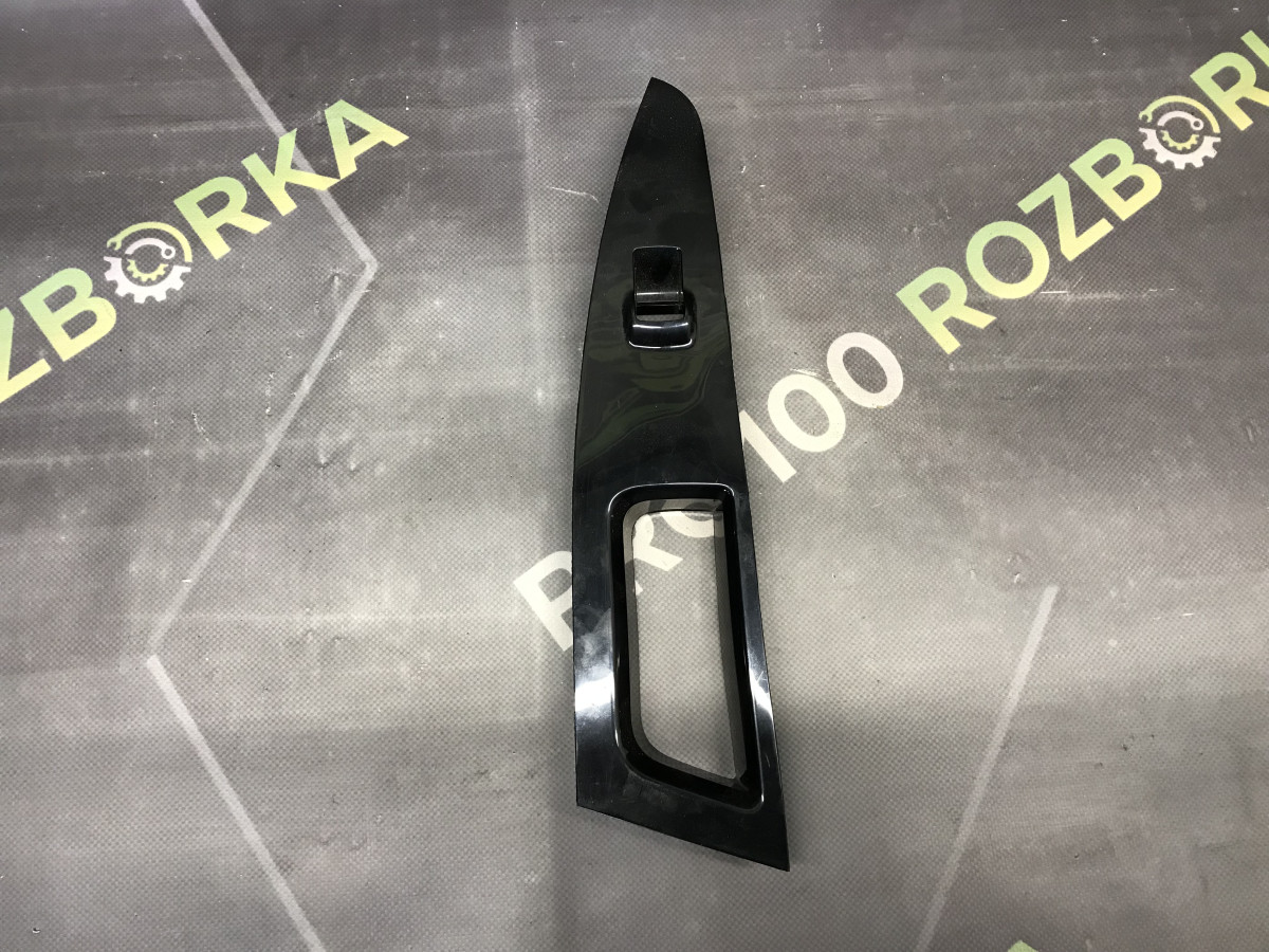 Накладка карти дверей задньої лівої FORD Mondeo MK5 14-22